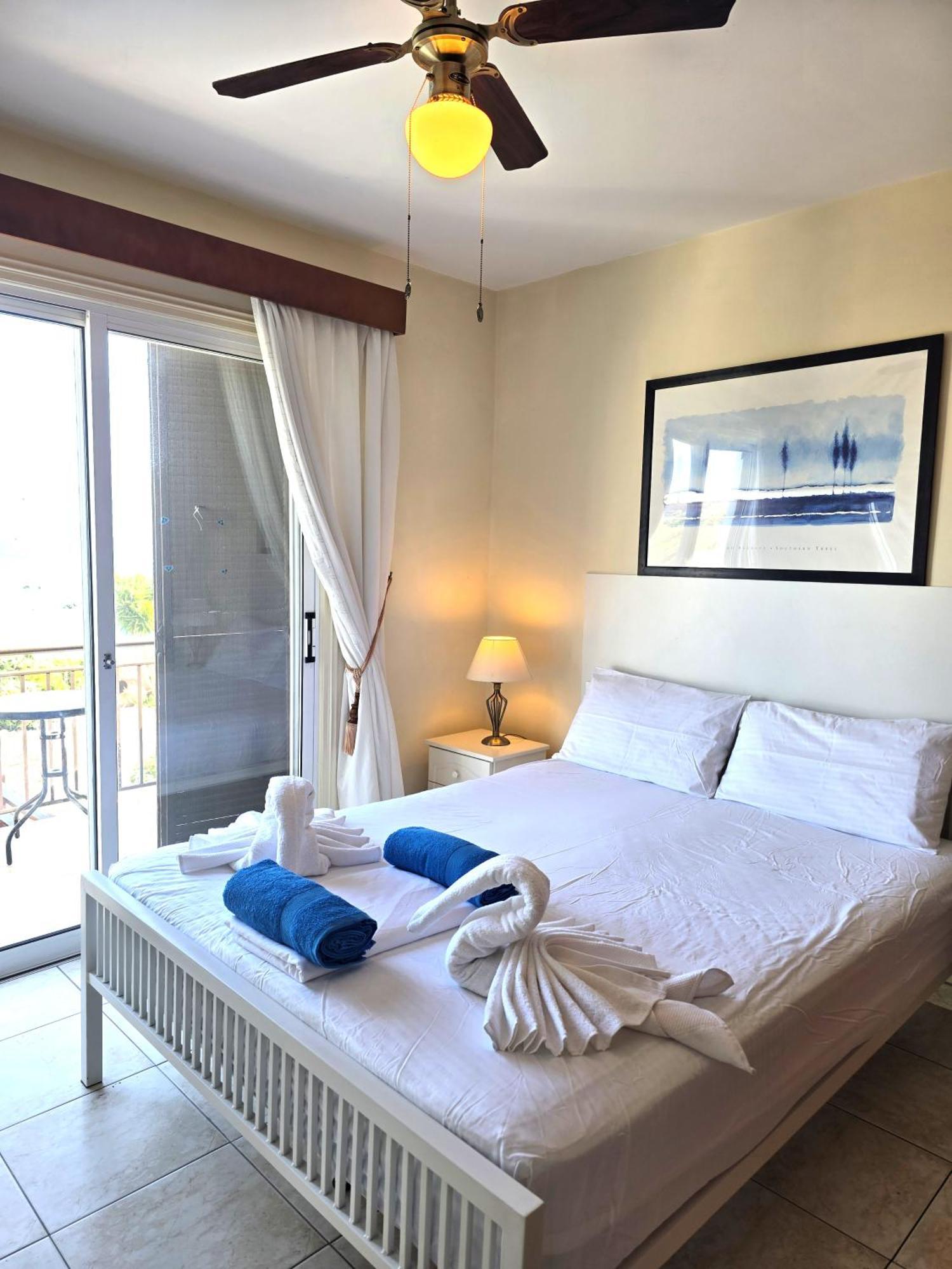 H&O Sunrise Villa In Coral Bay! エクステリア 写真